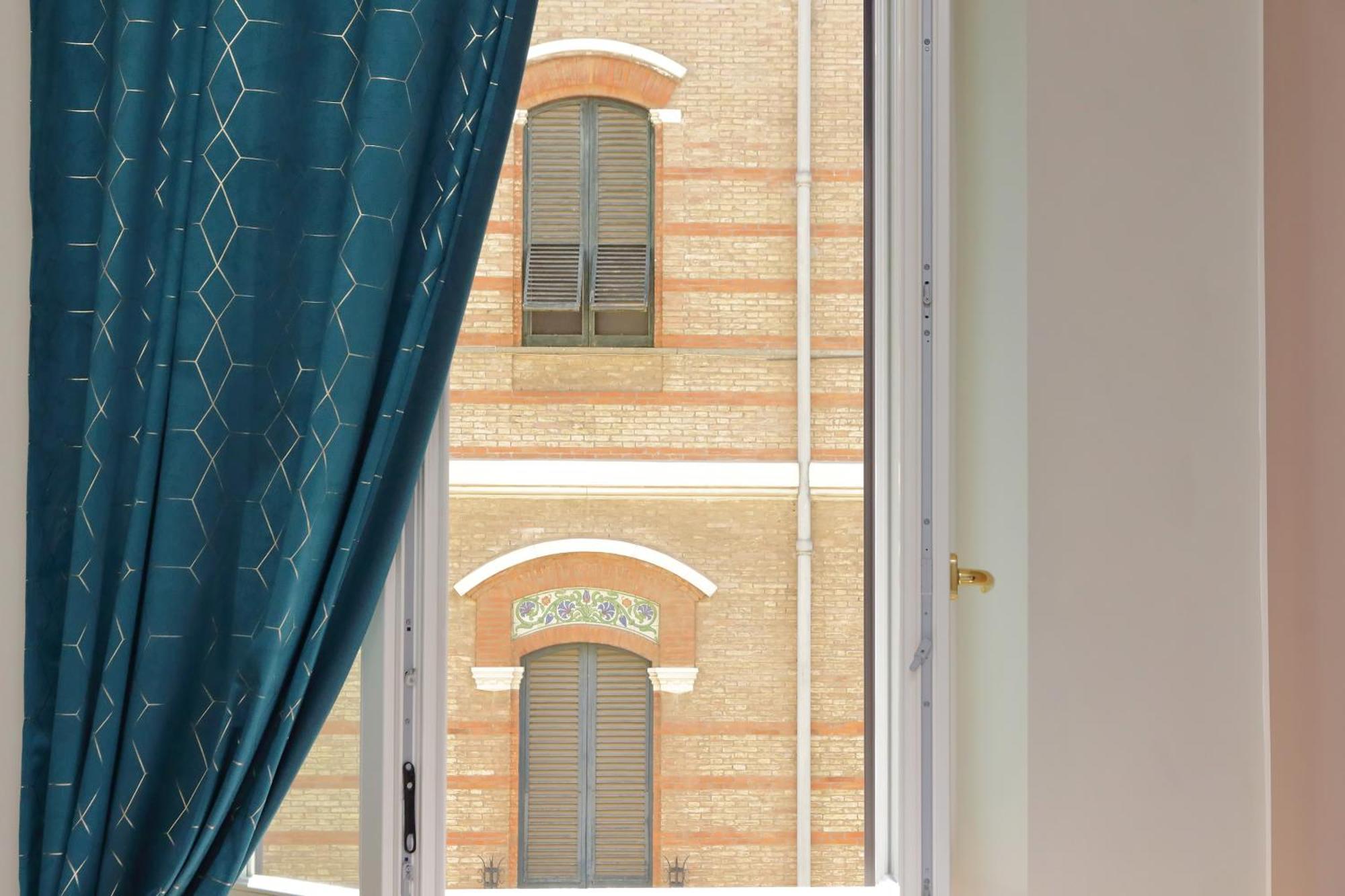 Nuova Casa Di Lusso Al Centro Di *
